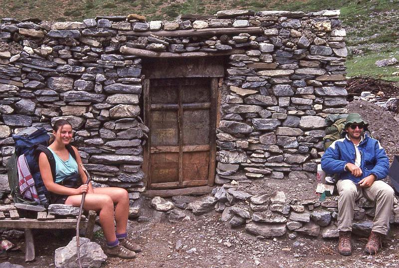 WT 1000 177-15 Nepal Kirsten Claus and Bryn Thomas.jpg